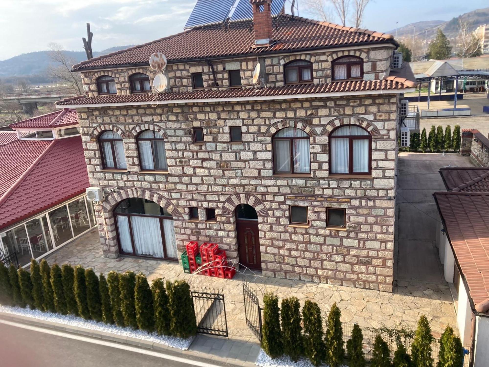 Krumovgrad Hotel Divna מראה חיצוני תמונה